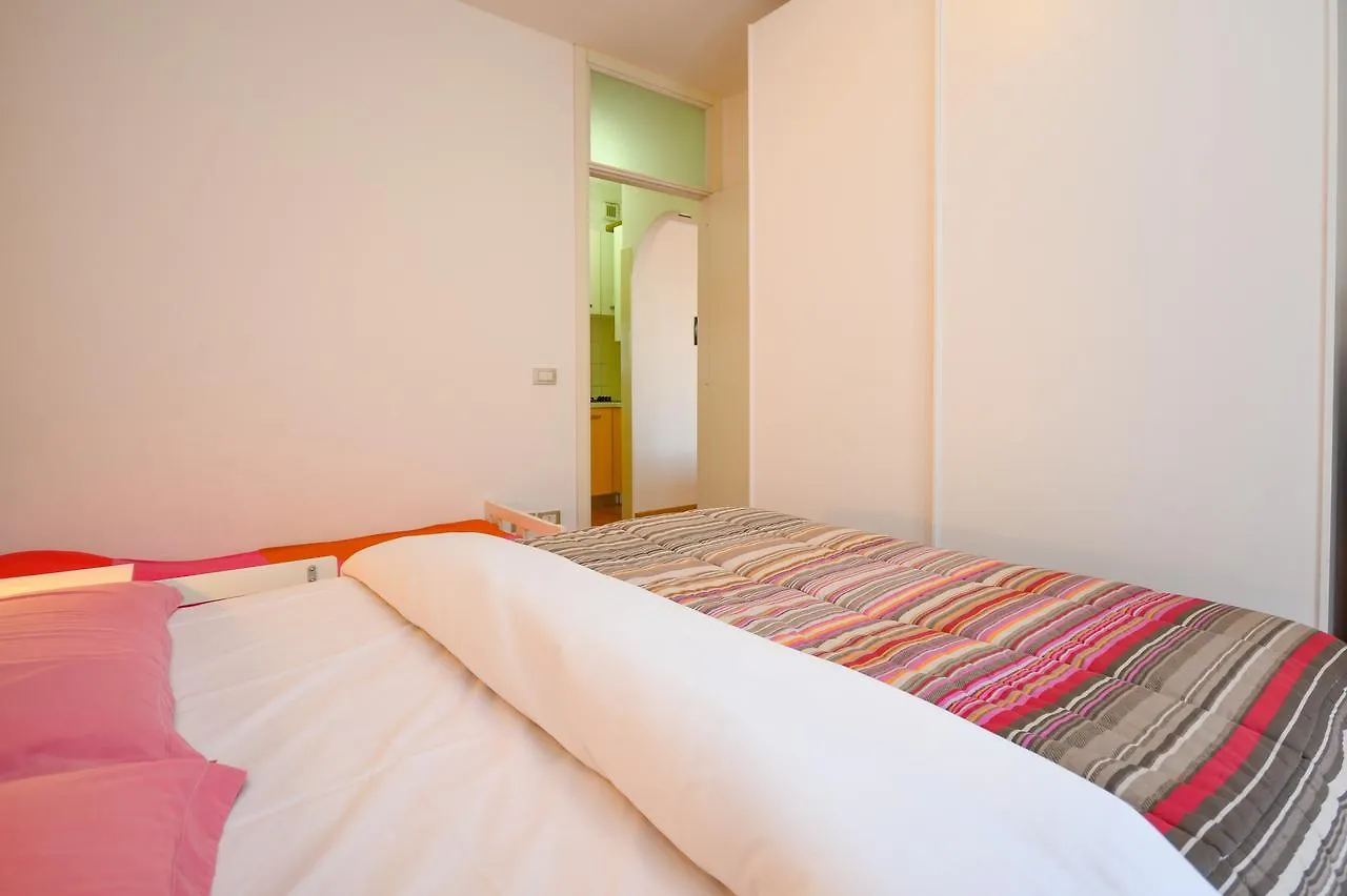 Sirmione Beach Apartment Italien
