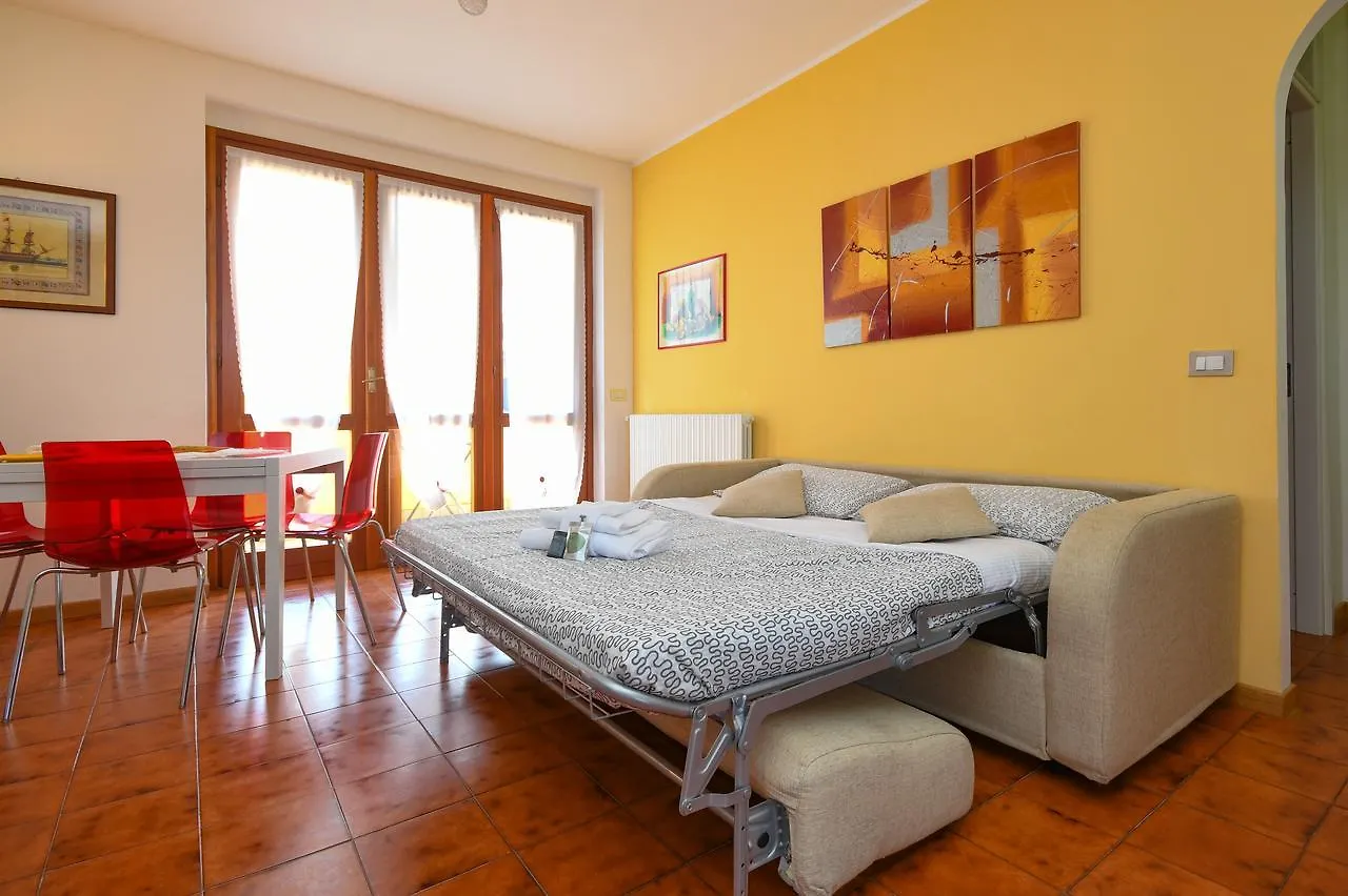 Sirmione Beach Apartment Italien