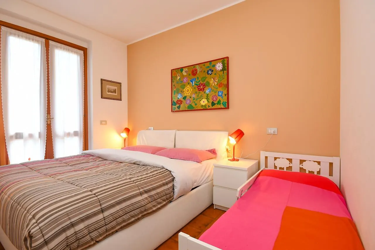 Sirmione Beach Apartment Italien
