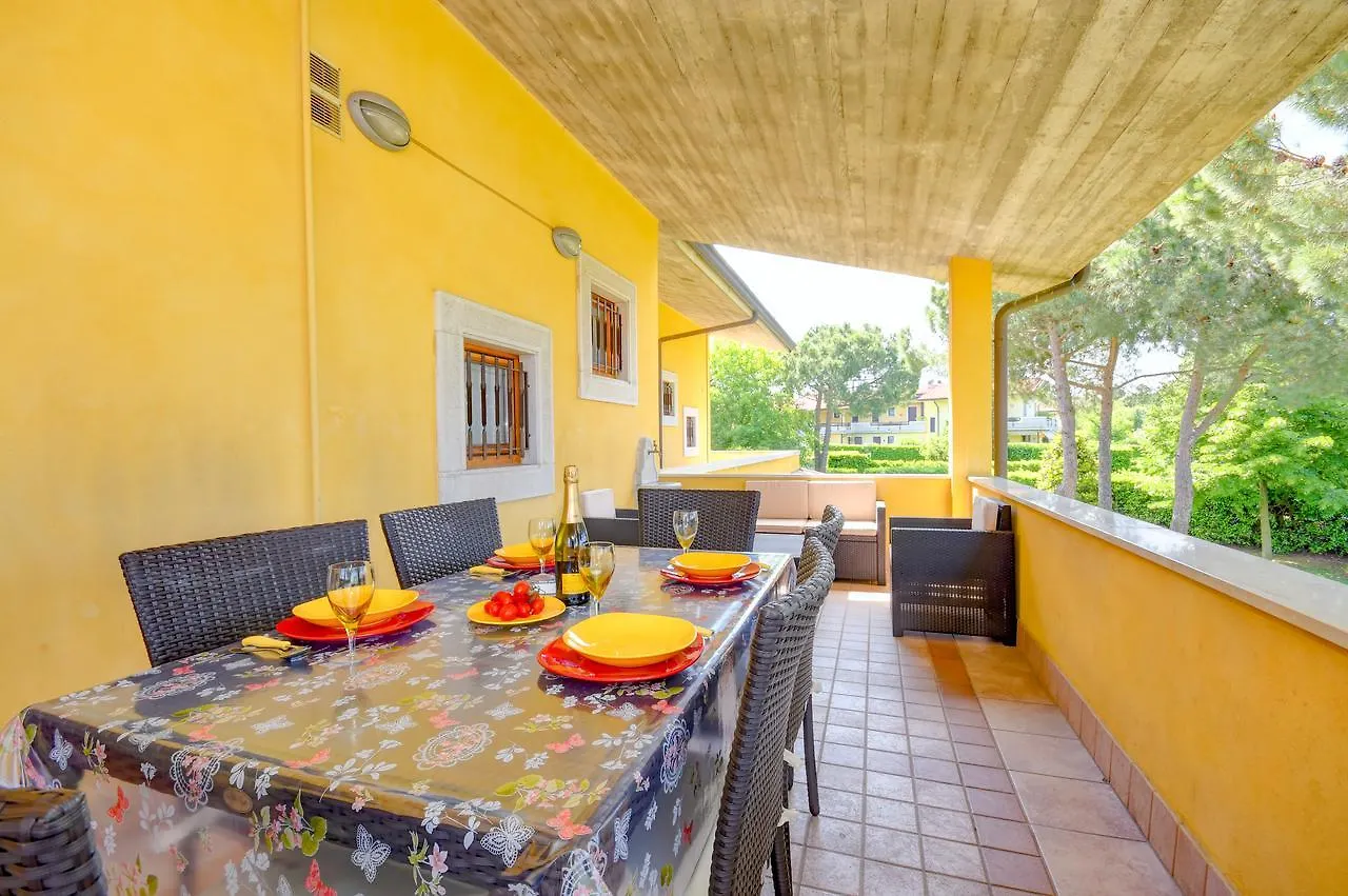 Sirmione Beach Apartment